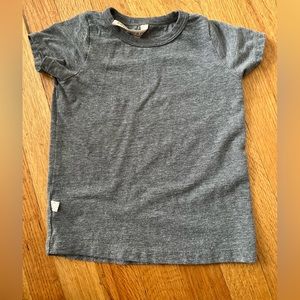 Childhoods clothing basic tee
